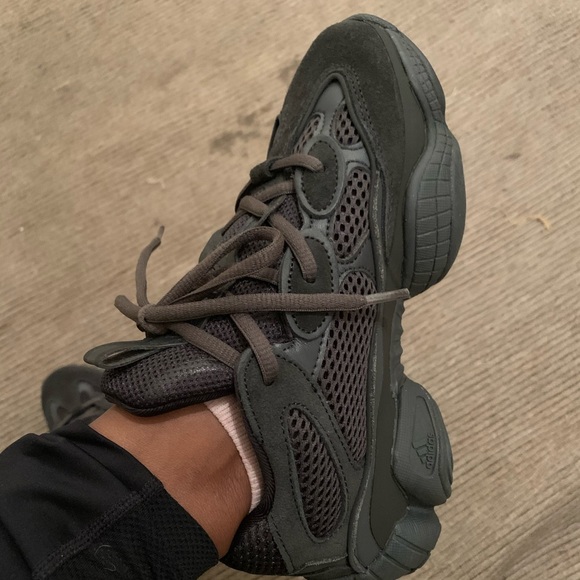 womens 7.5 yeezy